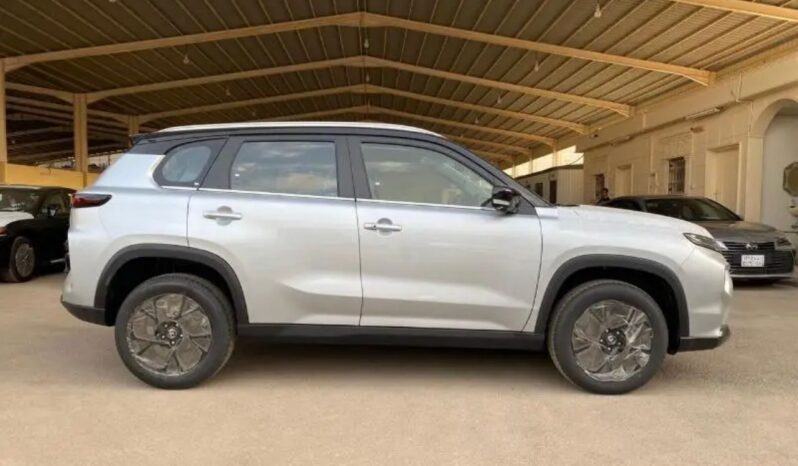 2024 Toyota Urban Cruiser 1.5-litre 4-cylinder Petrol Engine Silver Brown Compact SUV