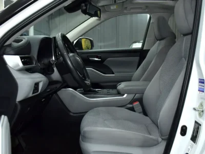 2023 Toyota Highlander Other 4 Cylinder Hybrid Engine White Grey SUV GCC Specs