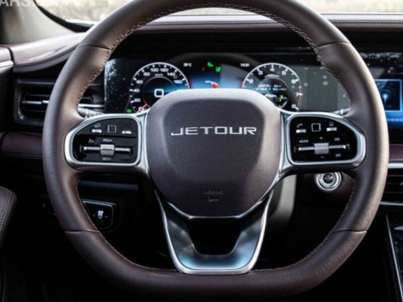 2024 Jetour X90 2.0-litre Turbocharged 4 Cylinders Petrol Engine Black Brown SUV FWD