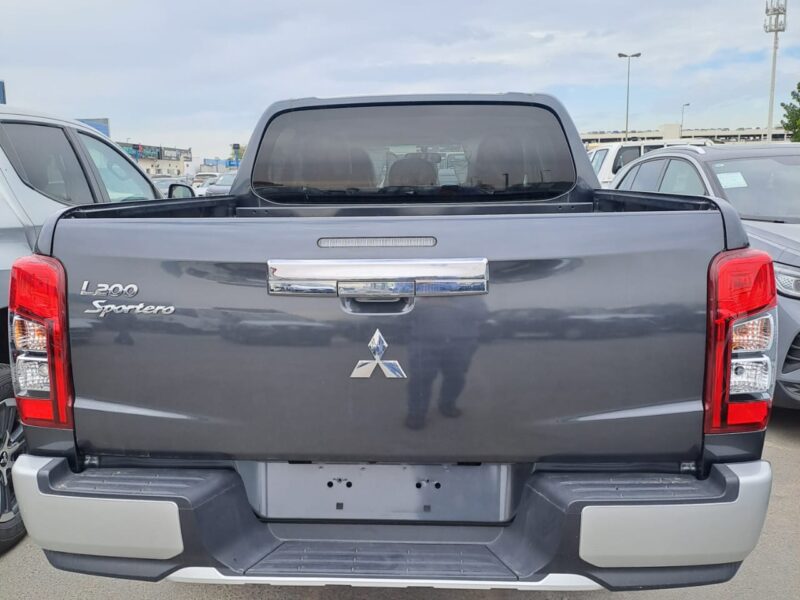2023 Mitsubishi L200 Sportero 2.4 Litres 4 Cylinder Diesel Engine Black Pick Up Truck