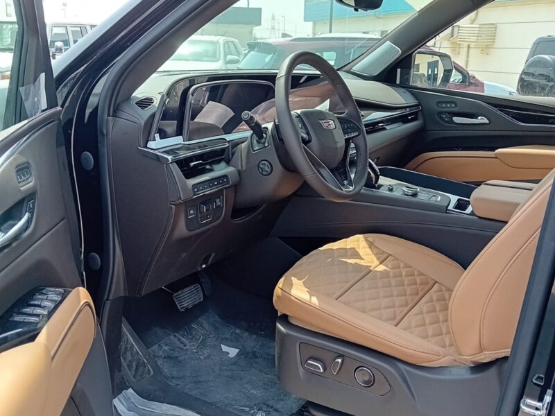 2023 Cadillac Escalade 6.2-liter V8 Petrol Engine Black Tan SUV Automatic 4WD