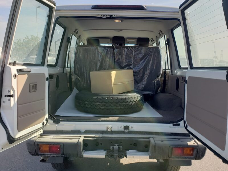 2024 Toyota Land Cruiser LC-76 4.5 Litres Diesel V8 Engine White Beige SUV Manual