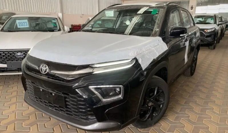 2024 Toyota Urban Cruiser 1.5-litre 4-cylinder Petrol Engine Black Brown Compact SUV