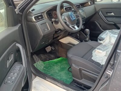 2023 Renault Duster 1.6 Litres Inline 4 Petrol Engine Black SUV FWD Automatic