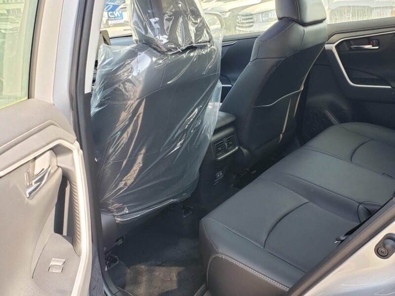 2023 Toyota RAV 4 2.0-litre 4-Cylinder Petrol Engine Silver Black SUV Automatic FWD