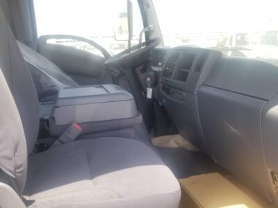 2023 Isuzu FSR Chassis 8.2L Diesel Non-Turbo Engine White Grey Truck