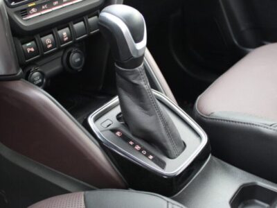 2024 Toyota Urban Cruiser 1.5-litre 4-cylinder Petrol Engine White Brown Compact SUV