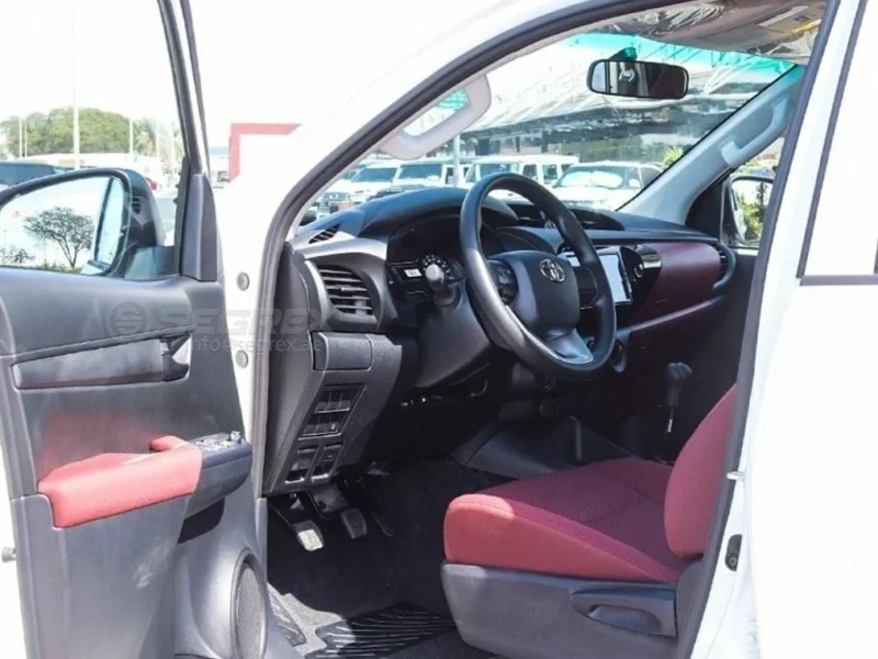 2026 Toyota Hilux DC 2.4L 4 Cylinders Diesel Engine 4WD M/T White Maroon Pick Up Truck