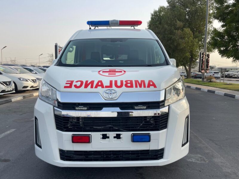 2019 Toyota Hiace Commuter 2.8L 4 Cylinder Turbo Diesel Automatic White Ambulance