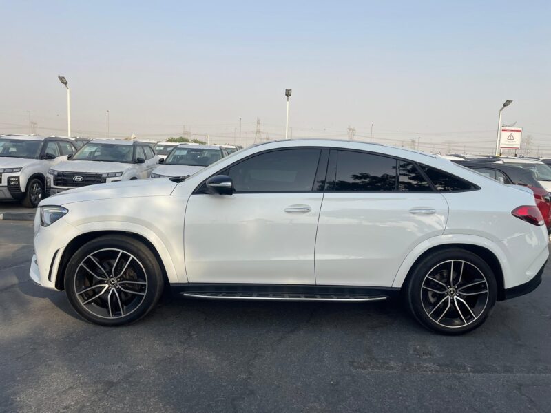 2021 Mercedes-Benz GLE 450 4Matic Coupe 3.0 L Inline-6 Engine White Black Luxury SUV