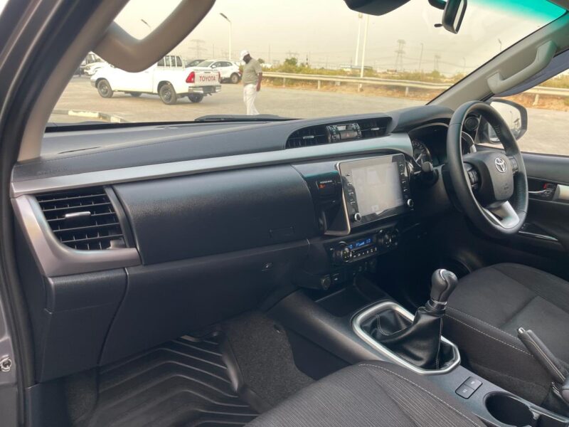 2024 Toyota Hilux GR SR5 2.8L Turbo Diesel Inline-4 Engine Grey Black Pick Up Truck