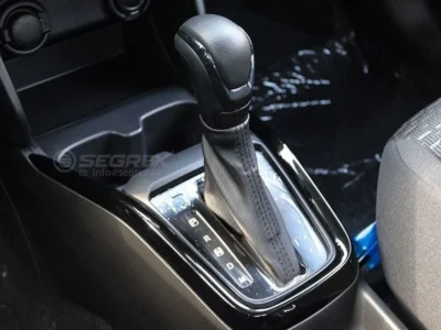 2026 Suzuki Swift GLX1.2 Litres 3 Cylinder Petrol Engine AT White Black Hatchback