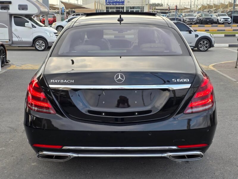 2016 Mercedes-Maybach S 600 6.0L V12 Twin-Turbo Black Beige Luxury Large Sedan