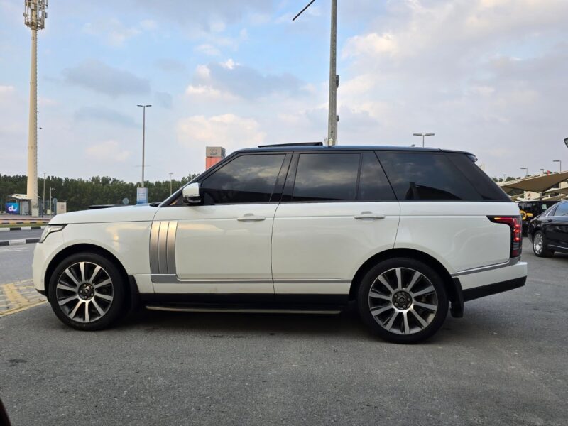 2015 Land Rover Range Rover Vogue Supercharged 5.0 Litres V8 Engine White Beige SUV