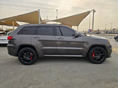 2019 Jeep Grand Cherokee SRT 6.4 Liters V8 Petrol Engine Grey Black SUV Full Specifications