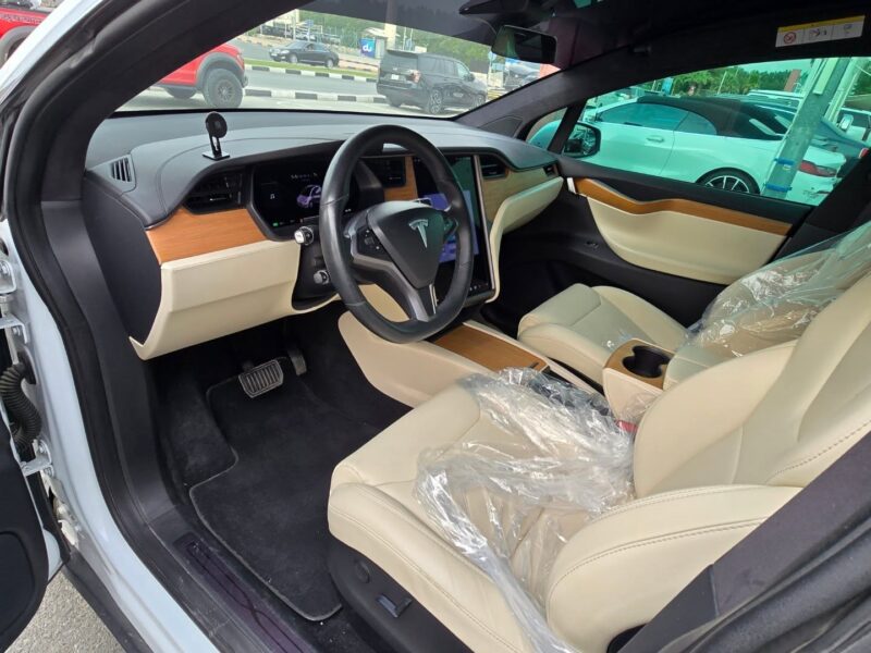 2020 Tesla Model X Luxury SUV with Falcon Wing Doors Electric Vehicle White Beige