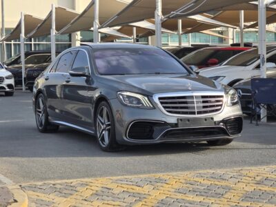 2018 Mercedes-Benz AMG S 63 4.0-liter twin-turbocharged V8 Engine Grey Black Sedan