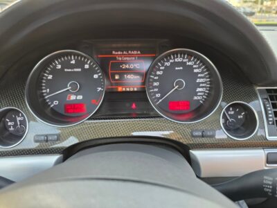 2009 Audi S8 5.2-liter V10 Petrol Engine White Brown Luxury Sports Sedan GCC Specs