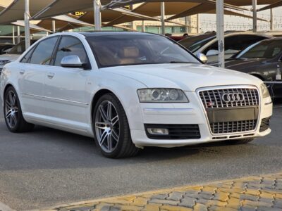 2009 Audi S8 5.2-liter V10 Petrol Engine White Brown Luxury Sports Sedan GCC Specs