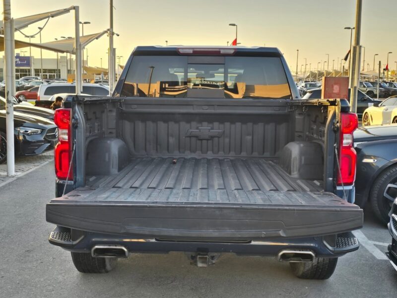 2021 Chevrolet Silverado 1500 Z71 5.3 Litres EcoTec3 V8 Petrol Engine Blue Beige Pick UP