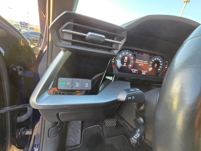 2022 Audi A3 1.5 Litres Inline 4-cylinder Turbo Engine Blue Beige Sedan FWD