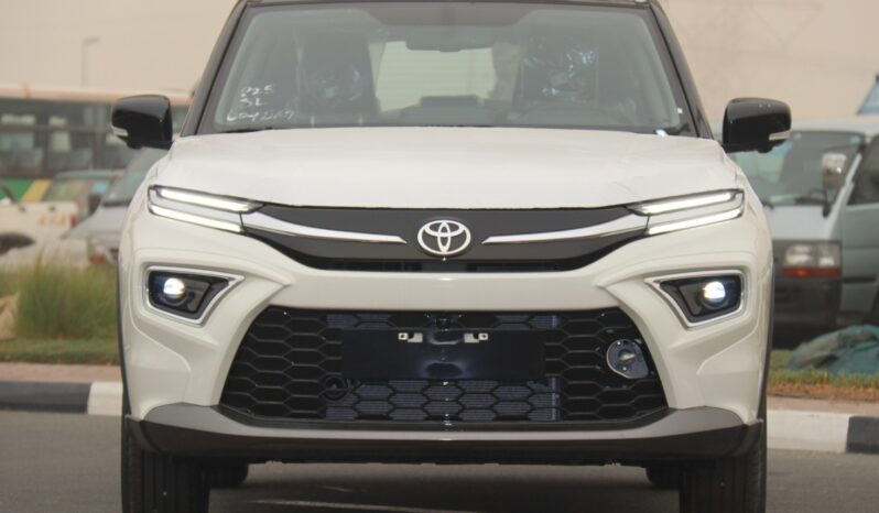 2024 Toyota Urban Cruiser 1.5-litre 4-cylinder Petrol Engine White Brown Compact SUV