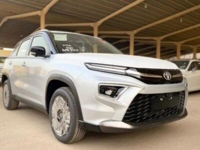 2024 Toyota Urban Cruiser 1.5-litre 4-cylinder Petrol Engine Silver Brown Compact SUV