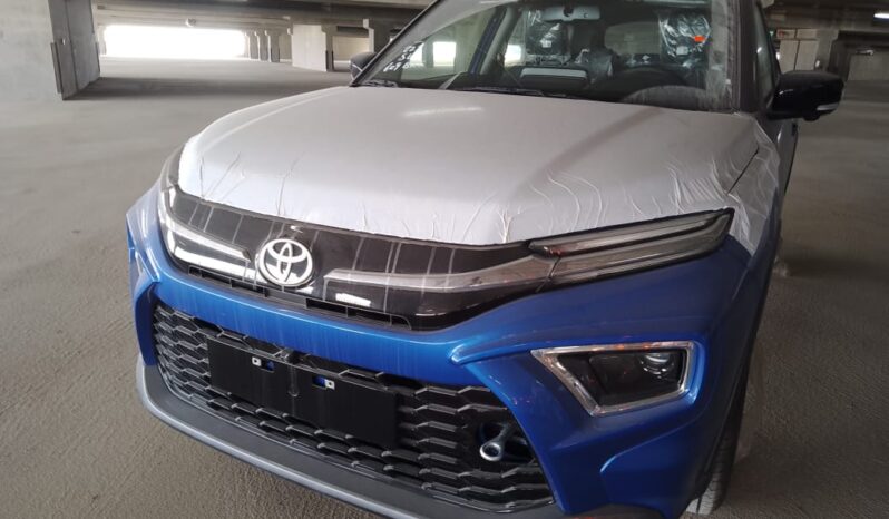 2024 Toyota Urban Cruiser 1.5-litre 4-cylinder Petrol Engine Blue Brown Compact SUV