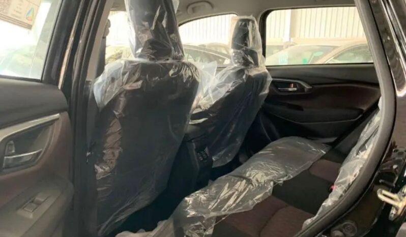 2024 Toyota Urban Cruiser 1.5-litre 4-cylinder Petrol Engine Black Brown Compact SUV