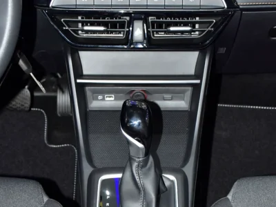 2026 MG MG3 Standard 4 Cylinder Petrol Engine White Black Hatchback GCC Specs