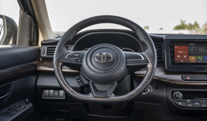 2024 Toyota Rumion 1.5-liter 4-cylinder Petrol Engine Silver Black MPV FWD