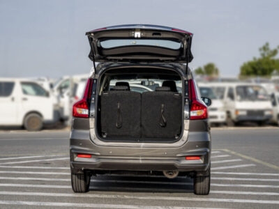 2024 Toyota Rumion 1.5-liter 4-cylinder Petrol Engine Gold Black MPV FWD