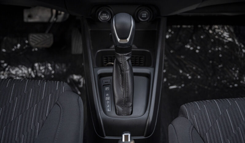 2024 Toyota Rumion 1.5-liter 4-cylinder Petrol Engine Silver Black MPV FWD