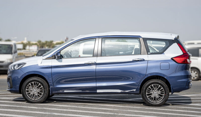 2024 Toyota Rumion 1.5-liter 4-cylinder Petrol Engine Blue Black MPV FWD