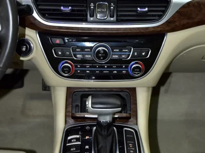 2019 GAC GA8 GL 4 Cylinder Petrol Engine Black Beige Sedan GCC Specs