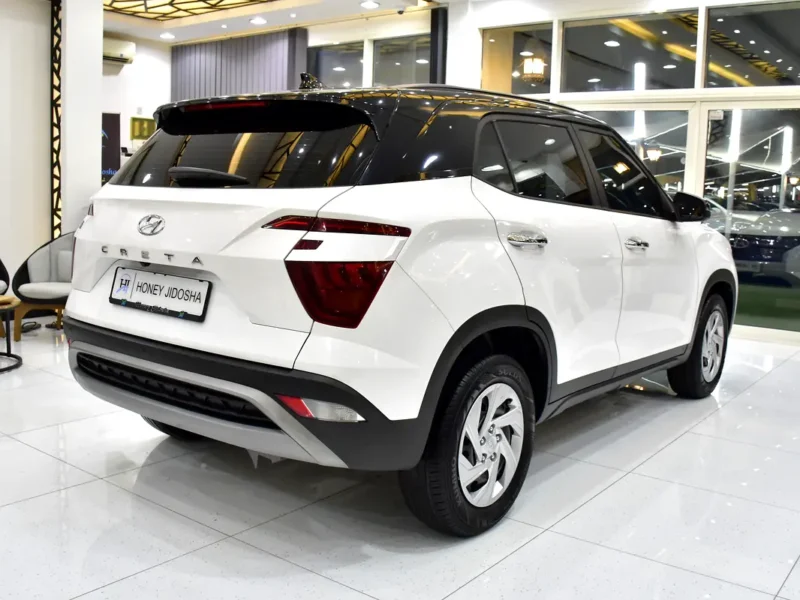 2024 Hyundai Creta S 4 Cylinder Petrol Engine White Black Crossover GCC Specs
