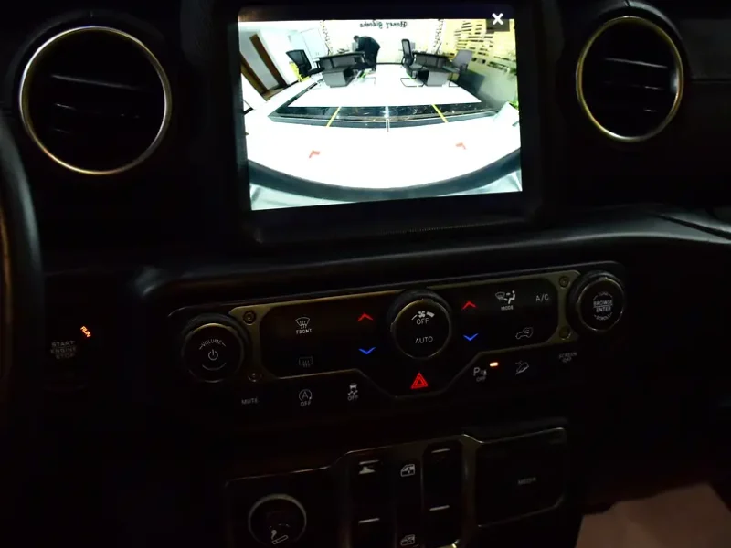 2020 Jeep Wrangler Unlimited Sahara 6 Cylinder Petrol Engine Blue Tan SUV GCC