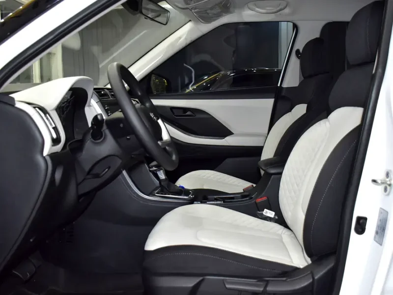 2024 Hyundai Creta S 4 Cylinder Petrol Engine White Black Crossover GCC Specs