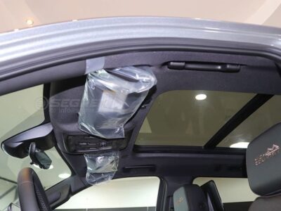 2023 Chevrolet Suburban High Country 6.2L 8 Cylinders Petrol AWD Silver Black SUV