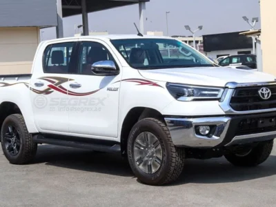 2026 Toyota Hilux DC 2.7L 4 Cylinders Petrol Engine 4WD MT White Maroon Pick Up Truck