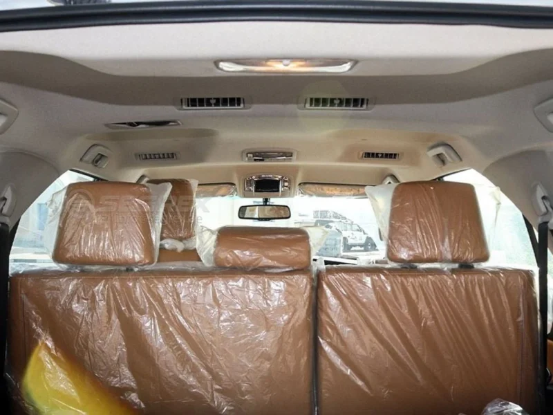 2025 Toyota Fortuner 4.0L 6 Cylinder Petrol Engine 4WD White Beige SUV GCC Specs