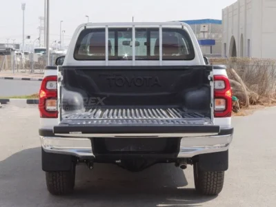 2026 Toyota Hilux DC 2.7L 4 Cylinders Petrol Engine 4WD MT White Maroon Pick Up Truck