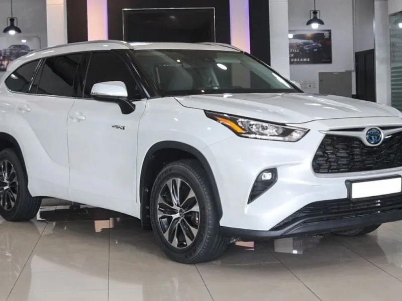 2022 Toyota Highlander GLE 2.5L 4 Cylinders Hybrid AWD White Grey SUV GCC Specs