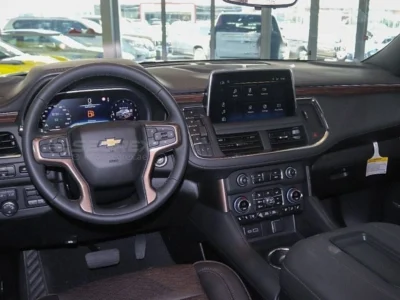 2023 Chevrolet Suburban High Country 6.2L 8 Cylinders Petrol AWD Grey Black SUV