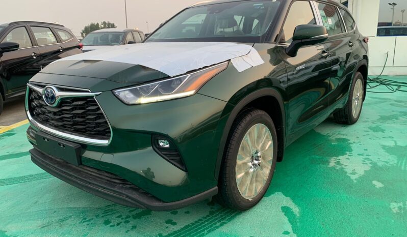 2024 Toyota Highlander Hybrid 2.5-liter 4 Cylinder Engine Green Beige SUV AWD
