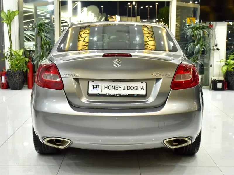 2014 Suzuki Kizashi Sport 4 Cylinders Petrol Engine Silver Black Sedan GCC Specs