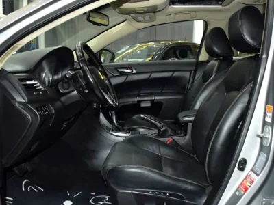 2014 Suzuki Kizashi Sport 4 Cylinders Petrol Engine Silver Black Sedan GCC Specs