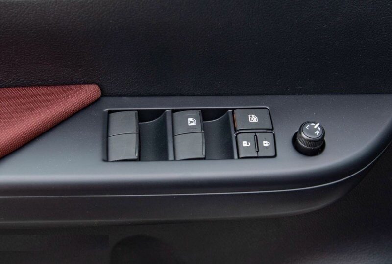 2022 Toyota Hilux 2.4 Mid Option 4 Cylinder 2.4-liter Diesel White Red Pickup Truck