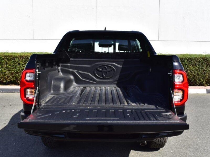 2023 Toyota Hilux GR Sport 2.8L 4 Cylinder Diesel Engine Black Pick Up Truck 4WD