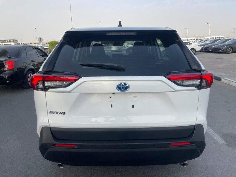 2024 Toyota RAV4 GX Hybrid 2.5L 4-cylinder DOHC 16-valve with VVT-i White Grey SUV